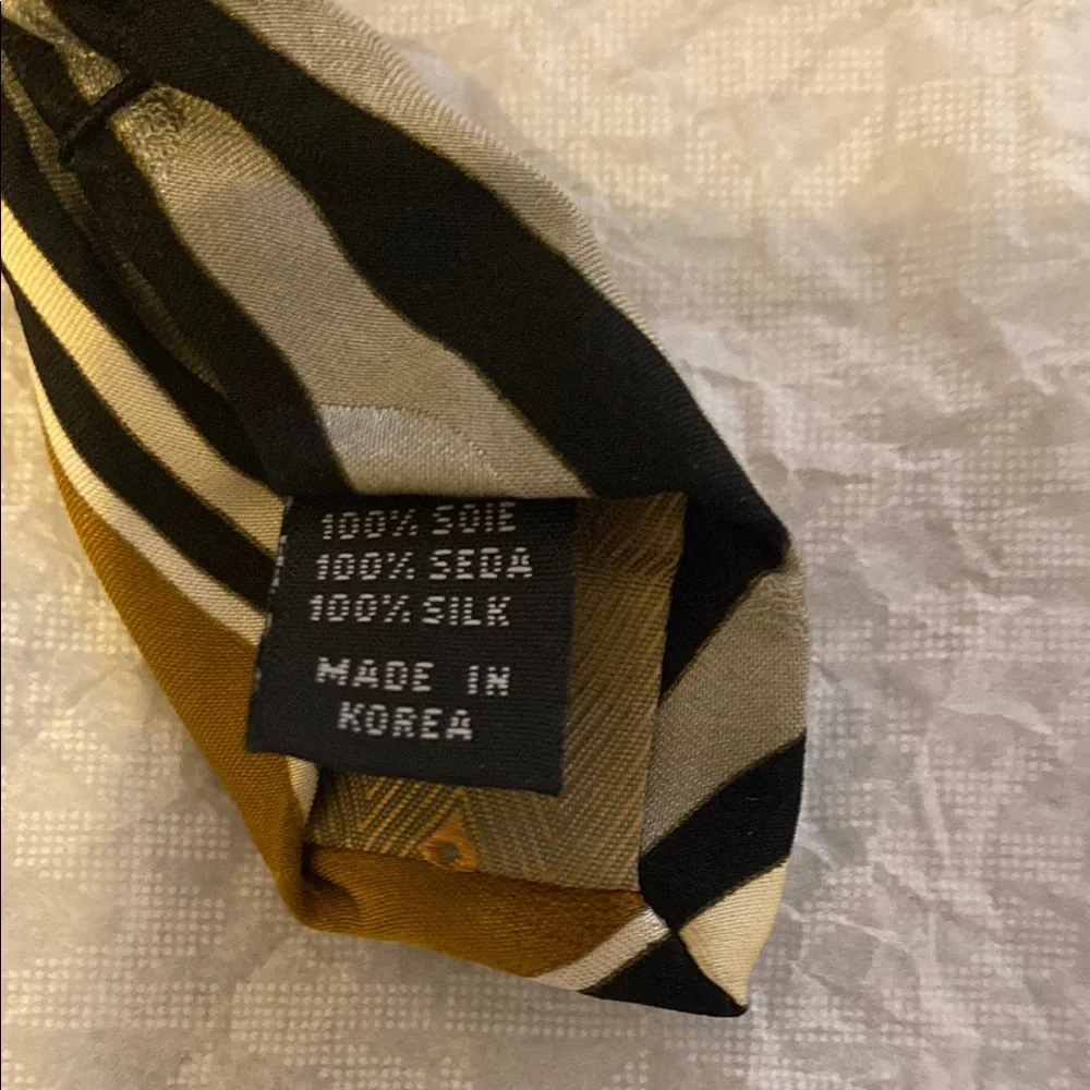 NWOT Stylish Brown and Gold Men's Tie